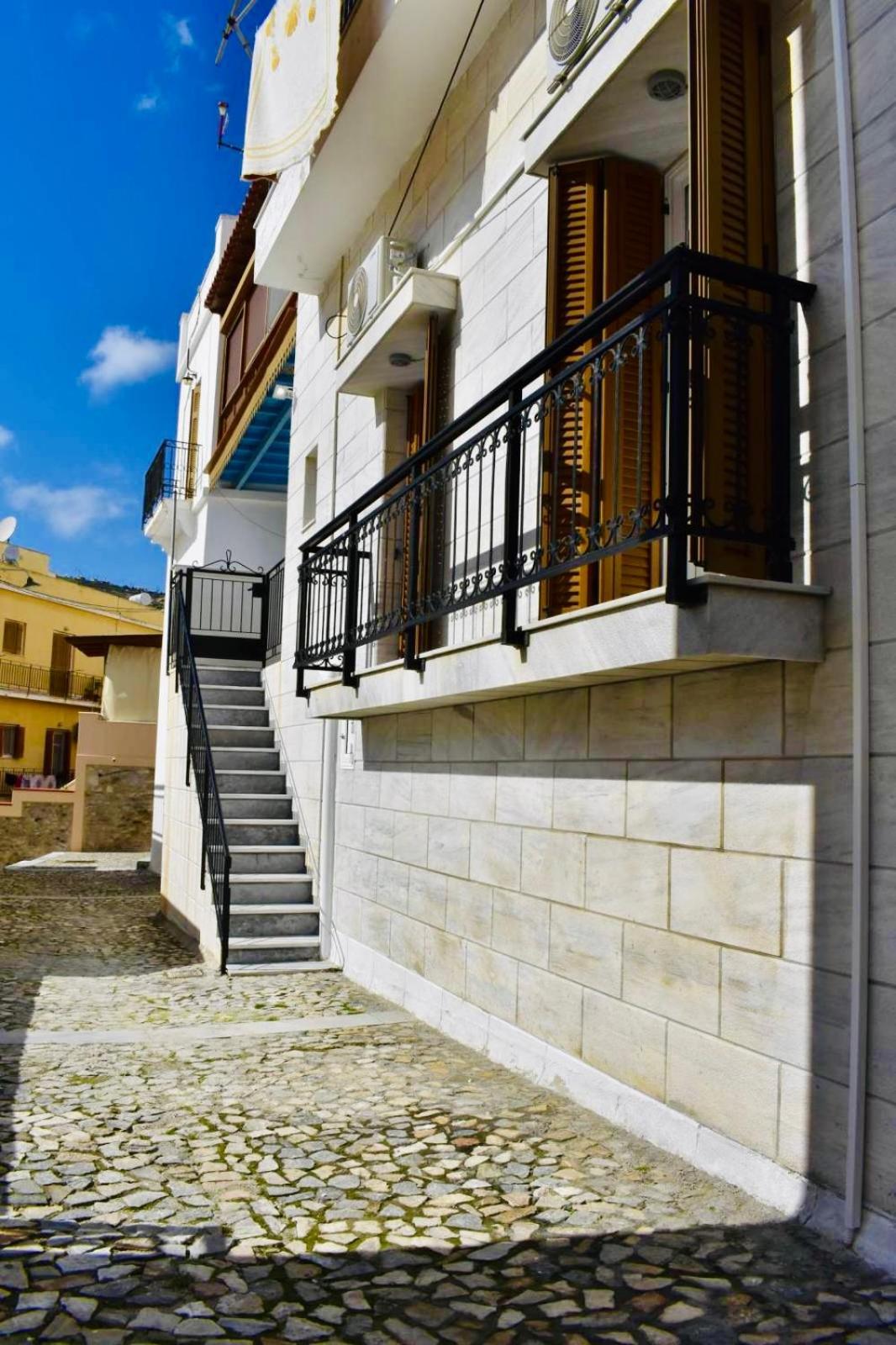 Porto Levante Ermoupoli Luaran gambar